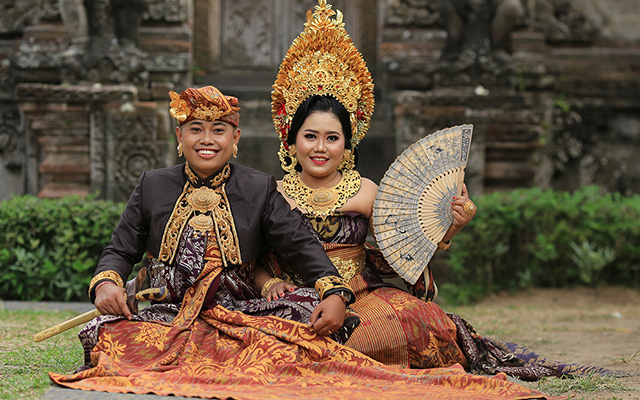 Maja & Ayu