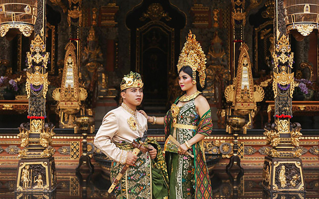 Agus & Novita