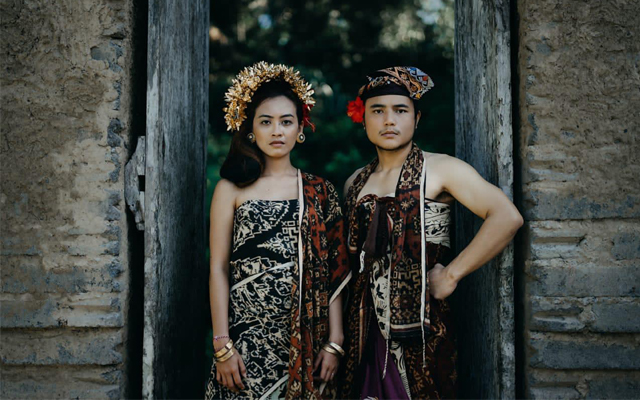 Ayang & Ona Nara